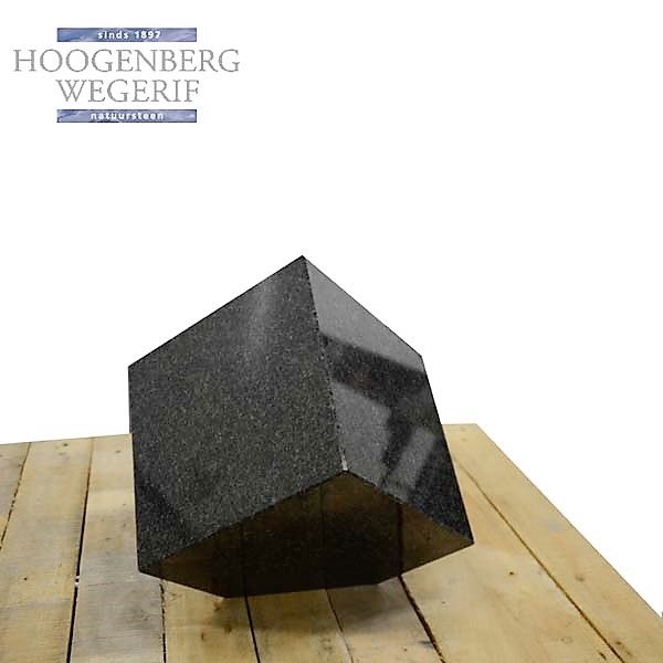 Trapezium vorm bijzetsteen 20x20x20cm