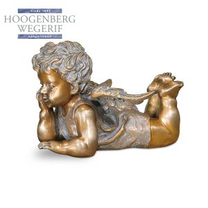 brons liggende engel