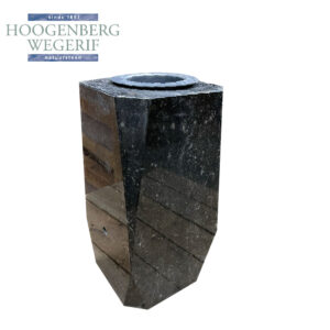 Grafvaas Belgisch Hardsteen