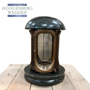 Graflantaarn van graniet