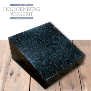 Bijzetsteen lessenaar 32x32cm