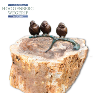 Bronzen vogels 3 op een tak